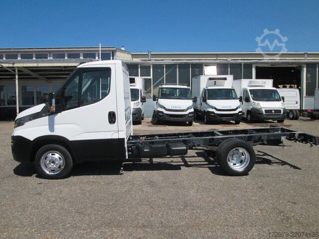 Furgonalváz IVECO 35 C13*Fahrgestell*