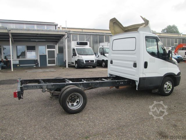 Bestelwagenchassis IVECO 35 C14*Fahrgestell*