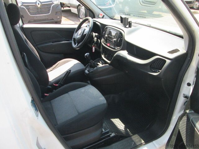 Chladírenská dodávka FIAT Doblo 1.3*Carrier-Tiefkühler*Euro 5*