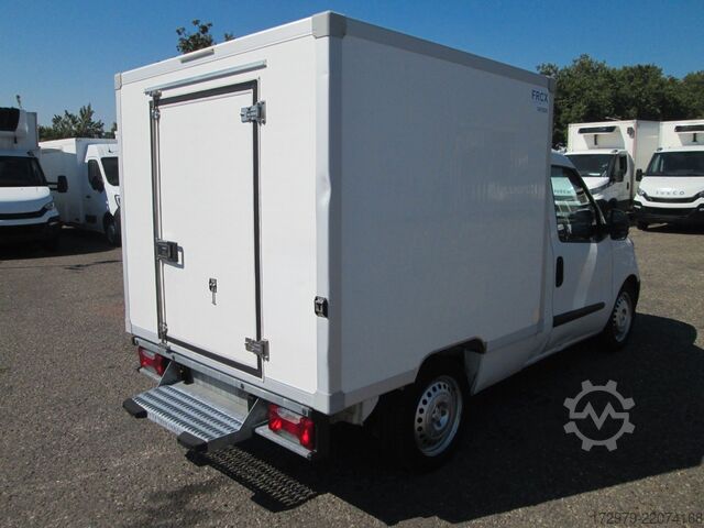 Furgon sa rashladnim sandukom FIAT Doblo 1.3*Carrier-Tiefkühler*Euro 5*ATP-04-2028*