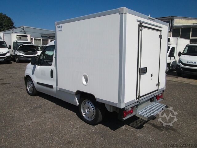 Furgon sa rashladnim sandukom FIAT Doblo 1.3*Carrier-Tiefkühler*Euro 5*ATP-04-2028*