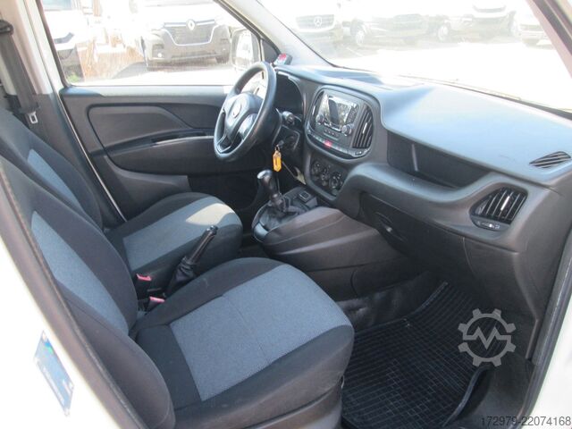 Furgon sa rashladnim sandukom FIAT Doblo 1.3*Carrier-Tiefkühler*Euro 5*ATP-04-2028*