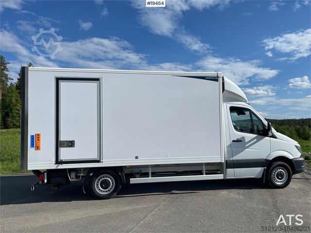 Box body Mercedes-Benz Sprinter 316CDI Box truck w/ Lift. 115,000 km.