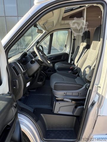 Teilintegriertes Wohnmobil CARADO V 132