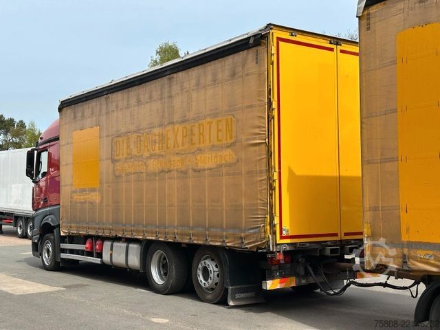 LKW mit Pritsche & Plane MERCEDES-BENZ Actros 2545 Pritche 7,29m Hubdach Stapler