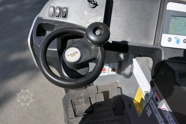 Empilhador retrátil Still FM-X 17
