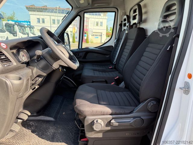 Box van IVECO Daily 35C16 Koffer Ladebordwand 750kg