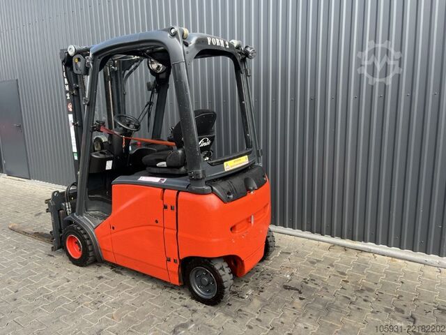Carretilla eléctrica de 4 ruedas Linde E20PH-01