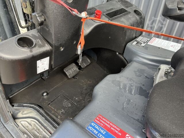 Carretilla eléctrica de 4 ruedas Linde E20PH-01