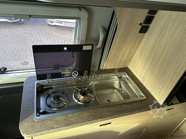Caravana/autocaravana Fiat Weinsberg Carabus 600 K | 4 posti letto | Completamente attrezzato