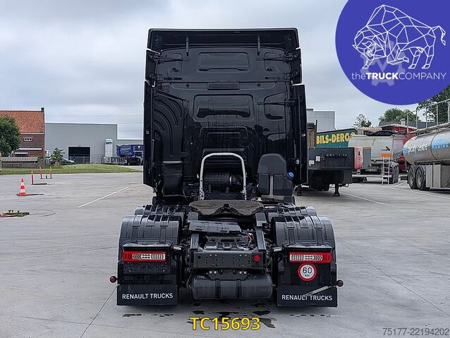 Estándar-SZM Renault T 520