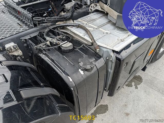 Estándar-SZM Renault T 520