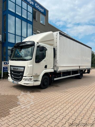 Camión plataforma con toldo DAF LF 260 mit Junge Pritschenaufbau 12to LBW