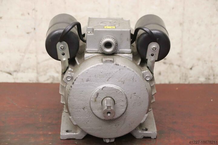 Moteur électrique 1,1 kW 2860 tr/min unbekannt YL 802-2