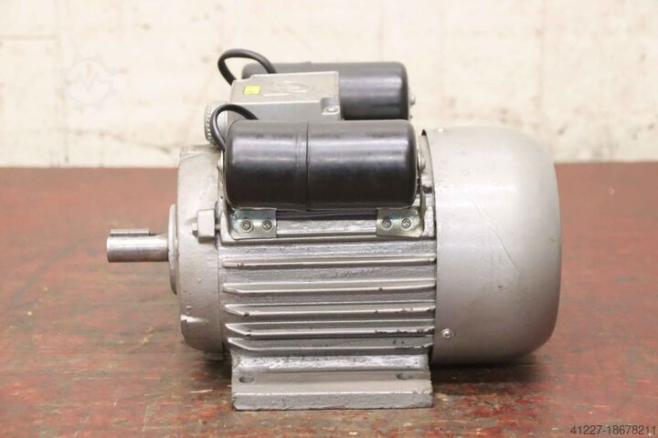 Moteur électrique 1,1 kW 2860 tr/min unbekannt YL 802-2