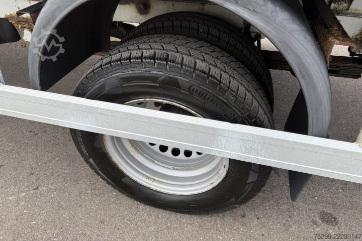 Chladírenský vůz Mercedes-Benz 516 CDI 4x4 Kühlkoffer/HB / Swiss-Vehicle