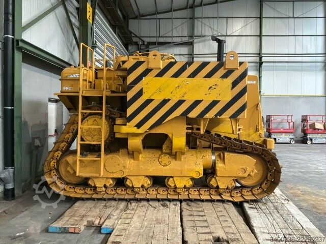Pásový nakladač Caterpillar 