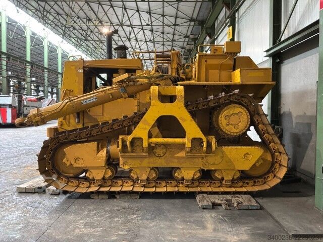 Pásový nakladač Caterpillar 