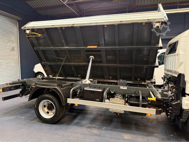 Třístranná sklápěcí dodávka MITSUBISHI Fuso Canter 7C18 3 Seiten Kipper Klima LED AHK
