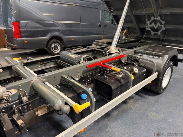 Třístranná sklápěcí dodávka MITSUBISHI Fuso Canter 7C18 3 Seiten Kipper Klima LED AHK