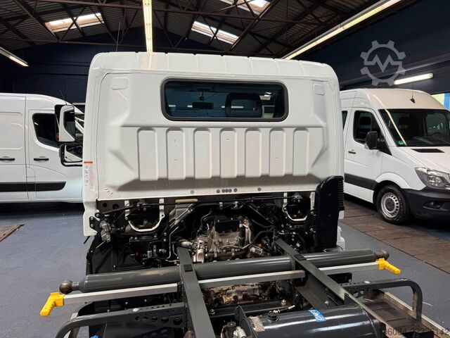 Třístranná sklápěcí dodávka MITSUBISHI Fuso Canter 7C18 3 Seiten Kipper Klima LED AHK