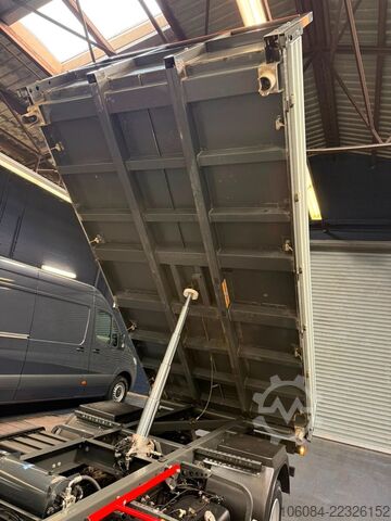 Kiepwagen bestelauto FUSO Canter 7C18 3 Seiten Kipper Klima LED SPUR AHK