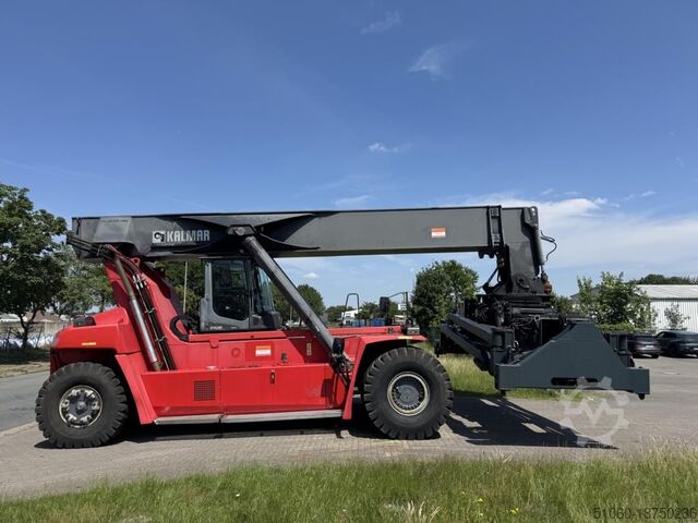 Volle container reachstacker Kalmar DRG450-60C5
