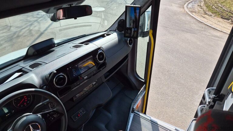 Minibusz MERCEDES-BENZ 30 Sitzer Schul- Transferbus 519 Vorlauffahrzeug