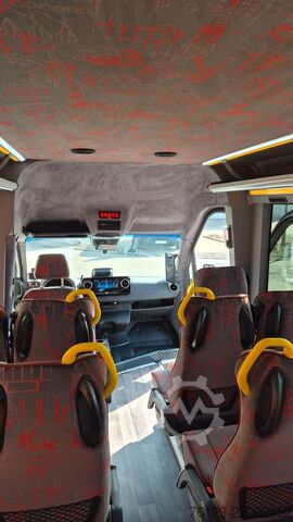 Minibusz MERCEDES-BENZ 30 Sitzer Schul- Transferbus 519 Vorlauffahrzeug