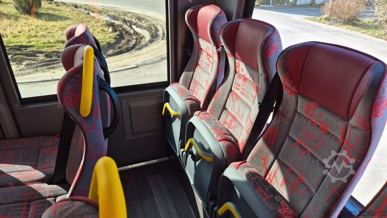 Minibusz MERCEDES-BENZ 30 Sitzer Schul- Transferbus 519 Vorlauffahrzeug