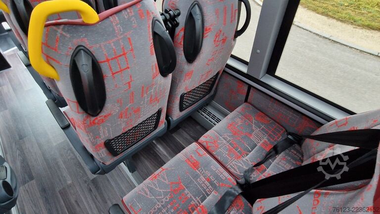 Minibusz MERCEDES-BENZ 30 Sitzer Schul- Transferbus 519 Vorlauffahrzeug