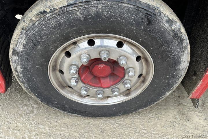 Platós teherautó ponyvával Renault T460 Pritsche-Plane Hebebühne / Swiss-Vehicle