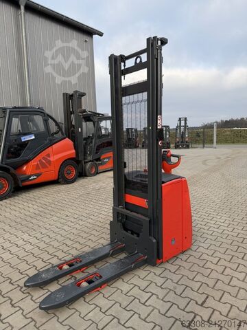 High Lift stacker Linde L16