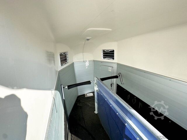 Pferde Anhänger Humbaur XANTHOS 2400 315X171X236CM 2400KG