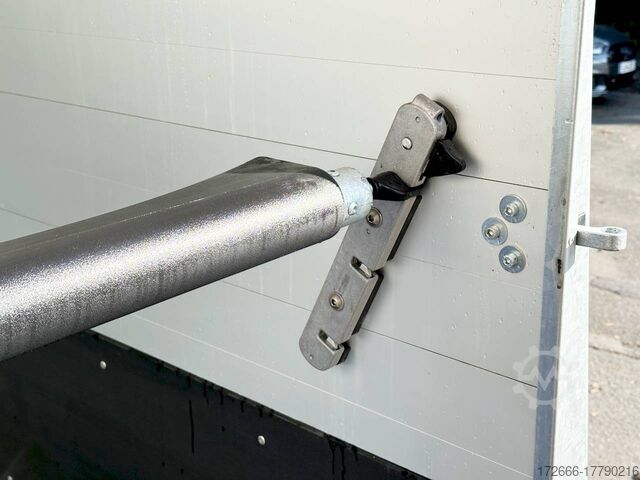 Pferde Anhänger Humbaur XANTHOS 2400 315X171X236CM 2400KG