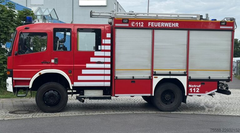 Feuerwehrfahrzeug Mercedes-Benz ATEGO 1328AF Allrad HLF 20 Löschfahrzeug