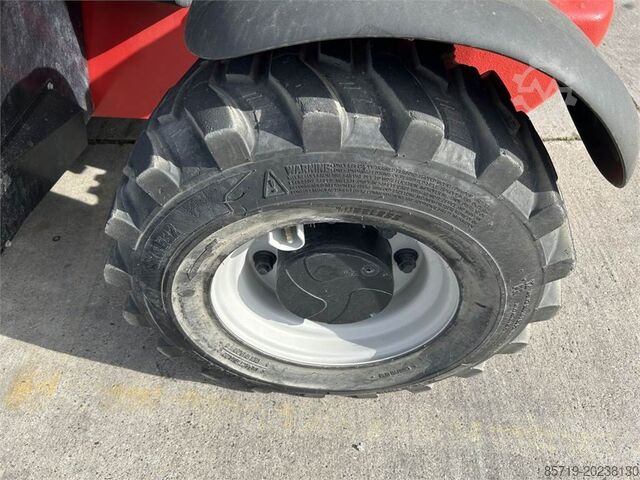 Τηλεσκοπικός φορτωτής Manitou MT625 H (9184)
