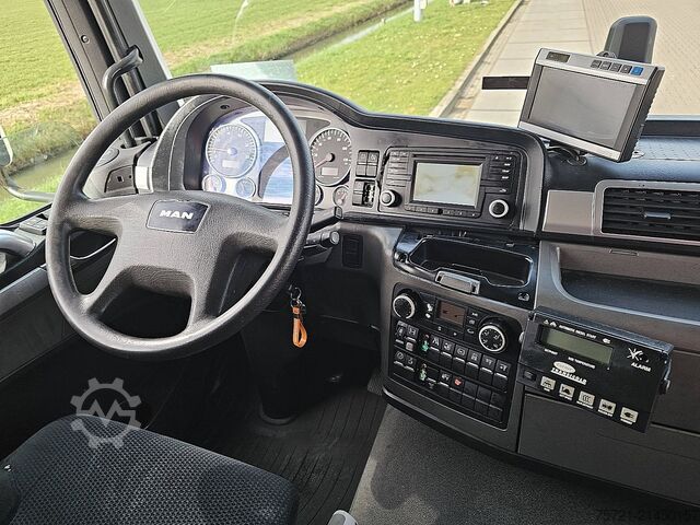 Kølet/frosset transport M.A.N. 26.340 TGM 6X2-4 FRIGO TAILLIFT