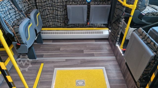 Minibús MERCEDES-BENZ 517 / 515 Frontniederflur mit  Ada Systeme