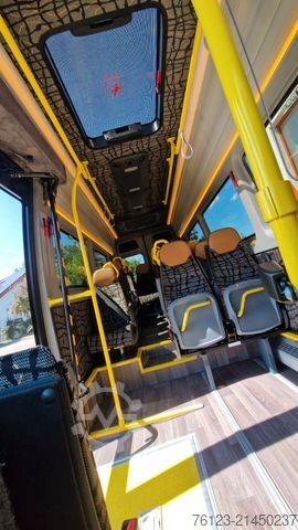 Minibús MERCEDES-BENZ 517 / 515 Frontniederflur mit  Ada Systeme