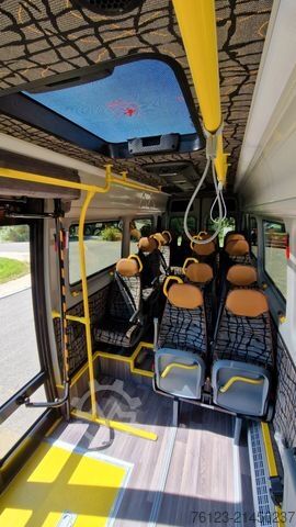 Minibús MERCEDES-BENZ 517 / 515 Frontniederflur mit  Ada Systeme