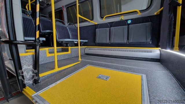 Minibús MERCEDES-BENZ 517 / 515 Frontniederflur mit  Ada Systeme