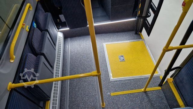 Minibús MERCEDES-BENZ 517 / 515 Frontniederflur mit  Ada Systeme