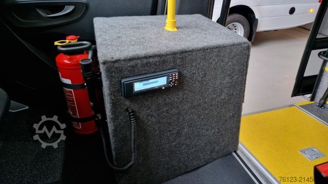 Minibús MERCEDES-BENZ 517 / 515 Frontniederflur mit  Ada Systeme