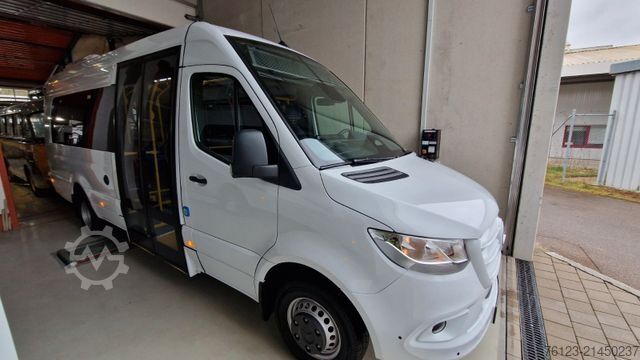 Minibús MERCEDES-BENZ 517 / 515 Frontniederflur mit  Ada Systeme