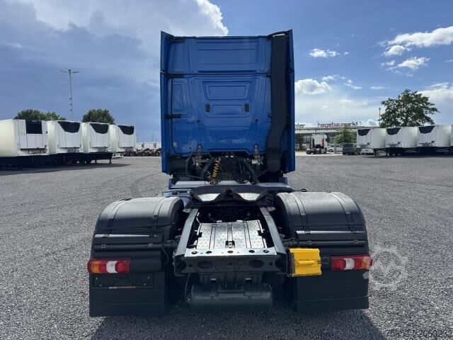 Tractora standard Mercedes-Benz 1845 LS Gigaspace Retarder 2 PTO