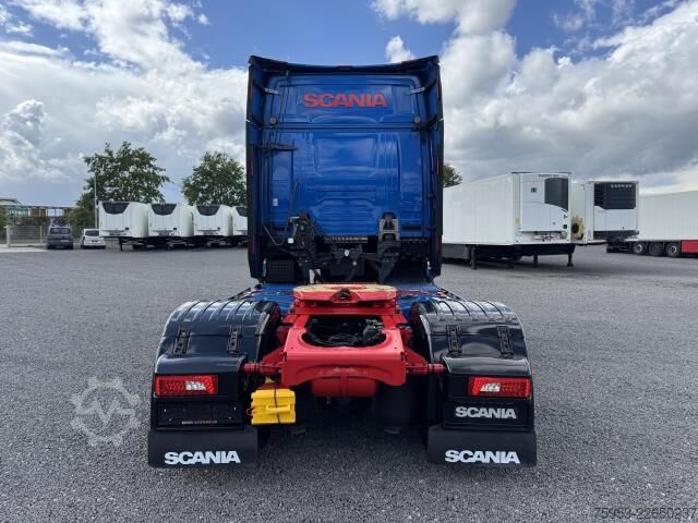 Tractora standard Scania S 520 V8 4x2 Luft / Luft Leder LED Retrader