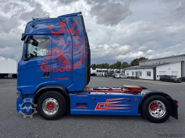 Tractora standard Scania S 520 V8 4x2 Luft / Luft Leder LED Retrader