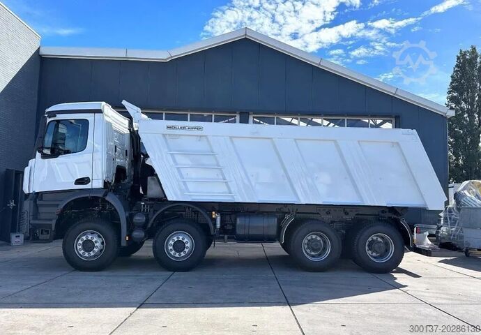 Sklápěč Mercedes-Benz Arocs 4140 K 8x4 Meiller Tipper