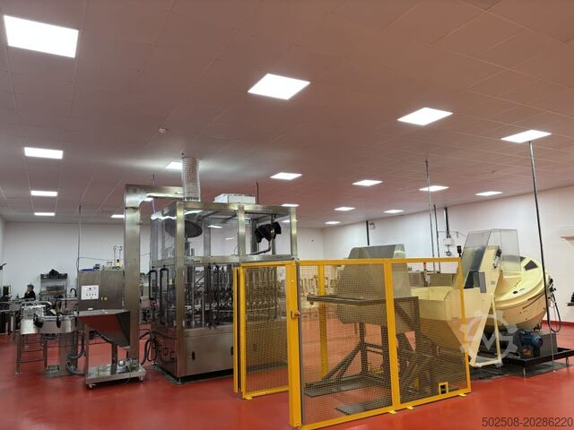 Flessenvullijn voor vloeistoffen Automated Bottle Liquid Filling Production Line